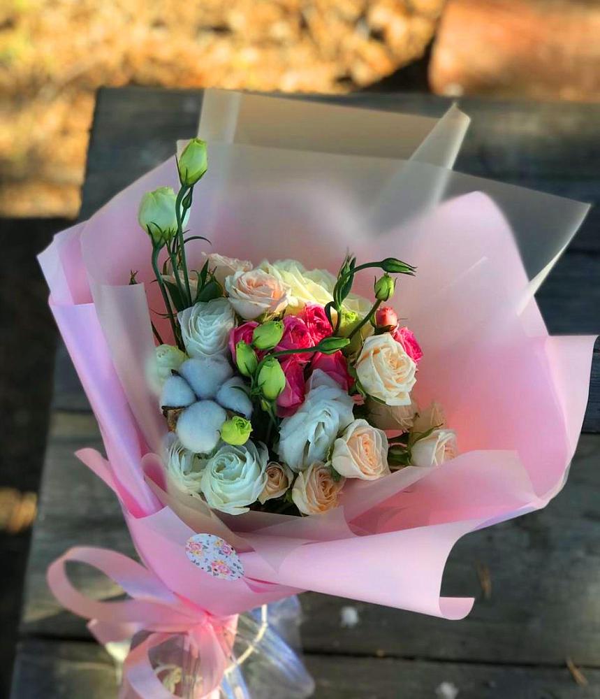 Букет цветов из: Розы и Лизиантусы в Толстово-Васюковском