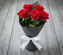 Букет 5 Красных роз Эдлесс Лав в Толстово-Васюковском