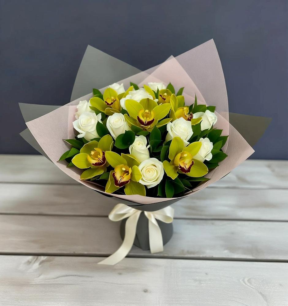 Букет цветов из: Орхидеи и Розы в Толстово-Васюковском