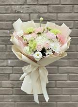 Букет цветов из:  Гвоздики, Розы, Лизиантусы и Хризантемы #REPLACE_PRED# Толстово-Васюковском
