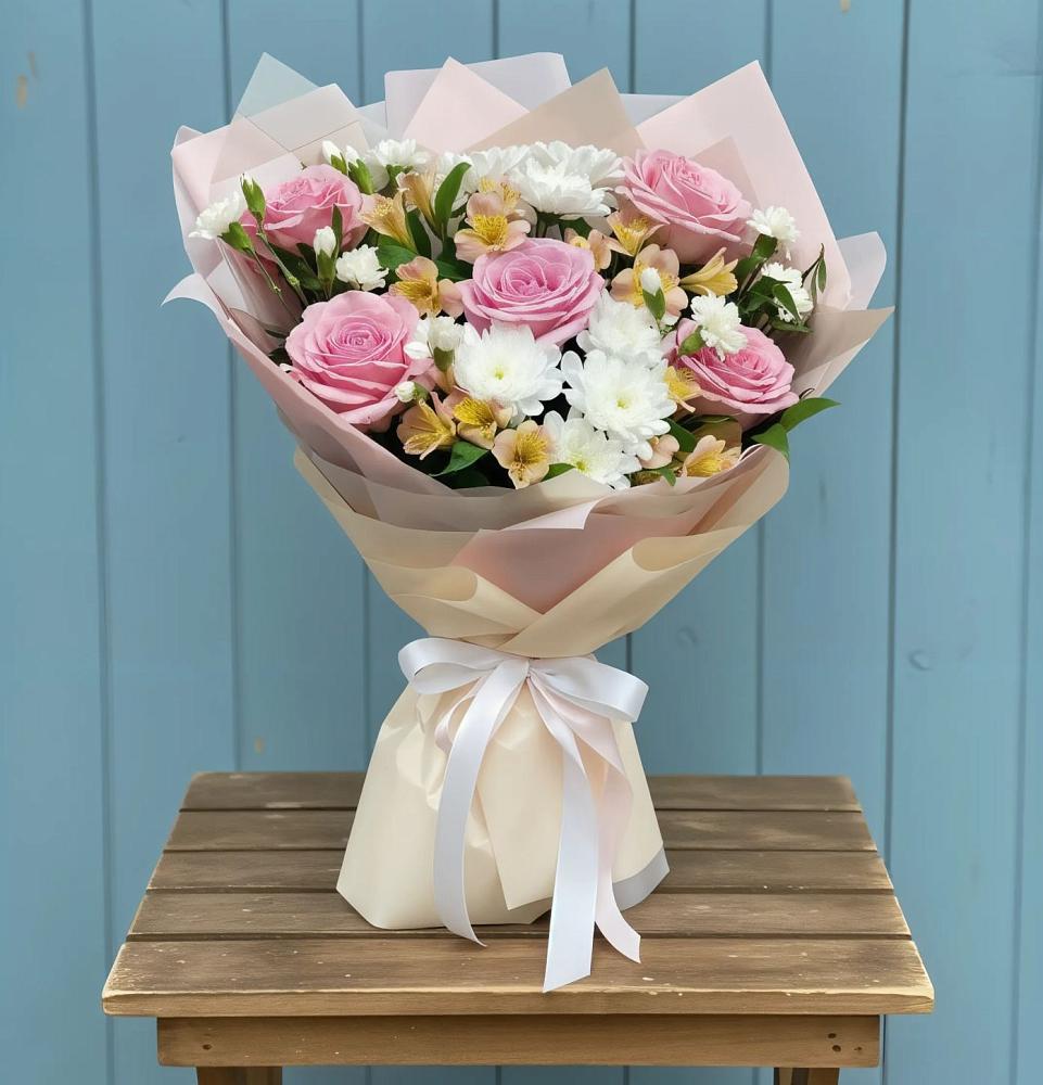 Букет цветов из: Гвоздики, Орхидеи и Розы в Толстово-Васюковском