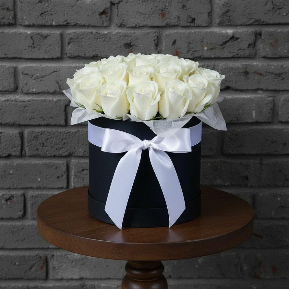 Цветочная композиция из Розы в шляпной коробке в Толстово-Васюковском