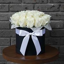 Цветочная композиция из Розы в шляпной коробке в Толстово-Васюковском